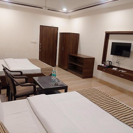 Sun Stone Hotel & Club - Jawai Sheoganj エクステリア 写真