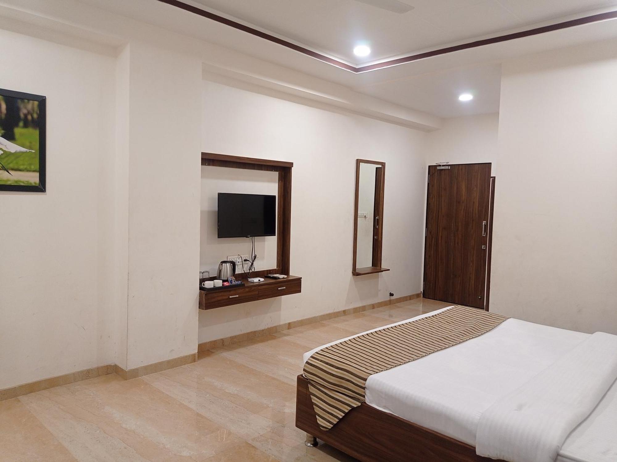 Sun Stone Hotel & Club - Jawai Sheoganj エクステリア 写真