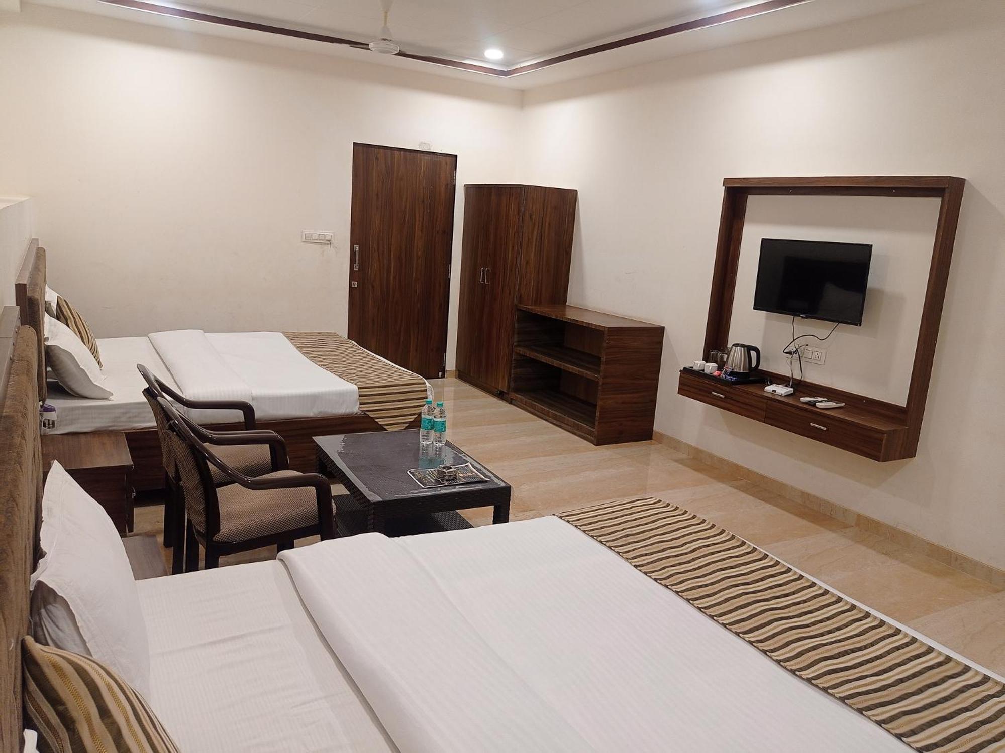 Sun Stone Hotel & Club - Jawai Sheoganj エクステリア 写真