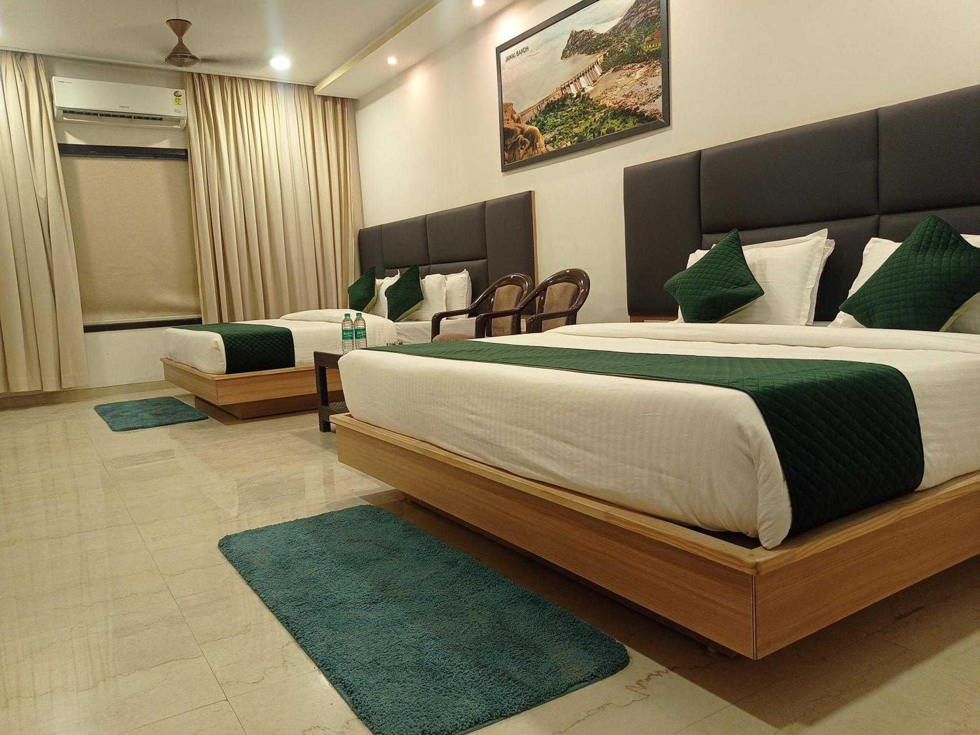 Sun Stone Hotel & Club - Jawai Sheoganj エクステリア 写真