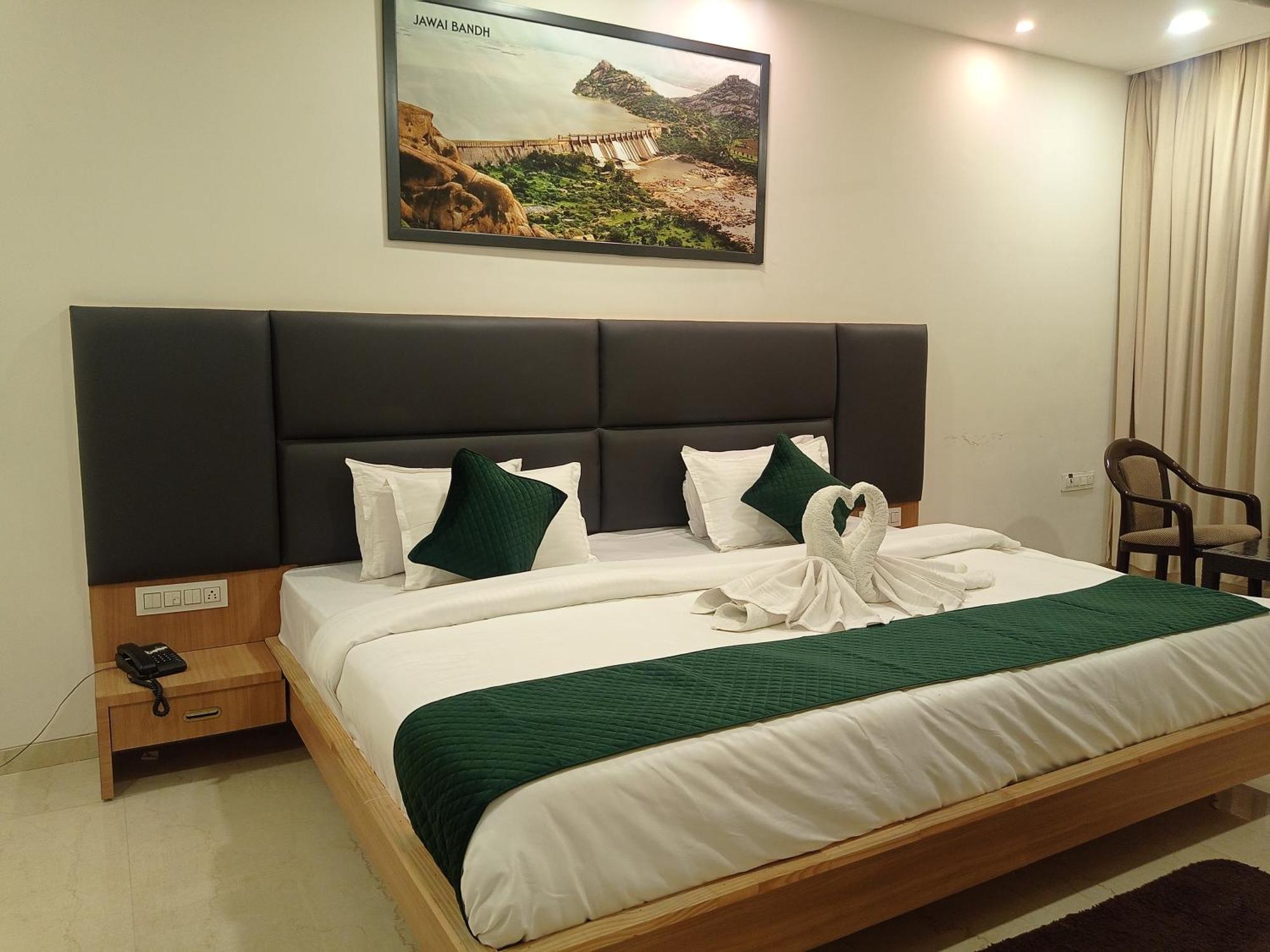 Sun Stone Hotel & Club - Jawai Sheoganj エクステリア 写真