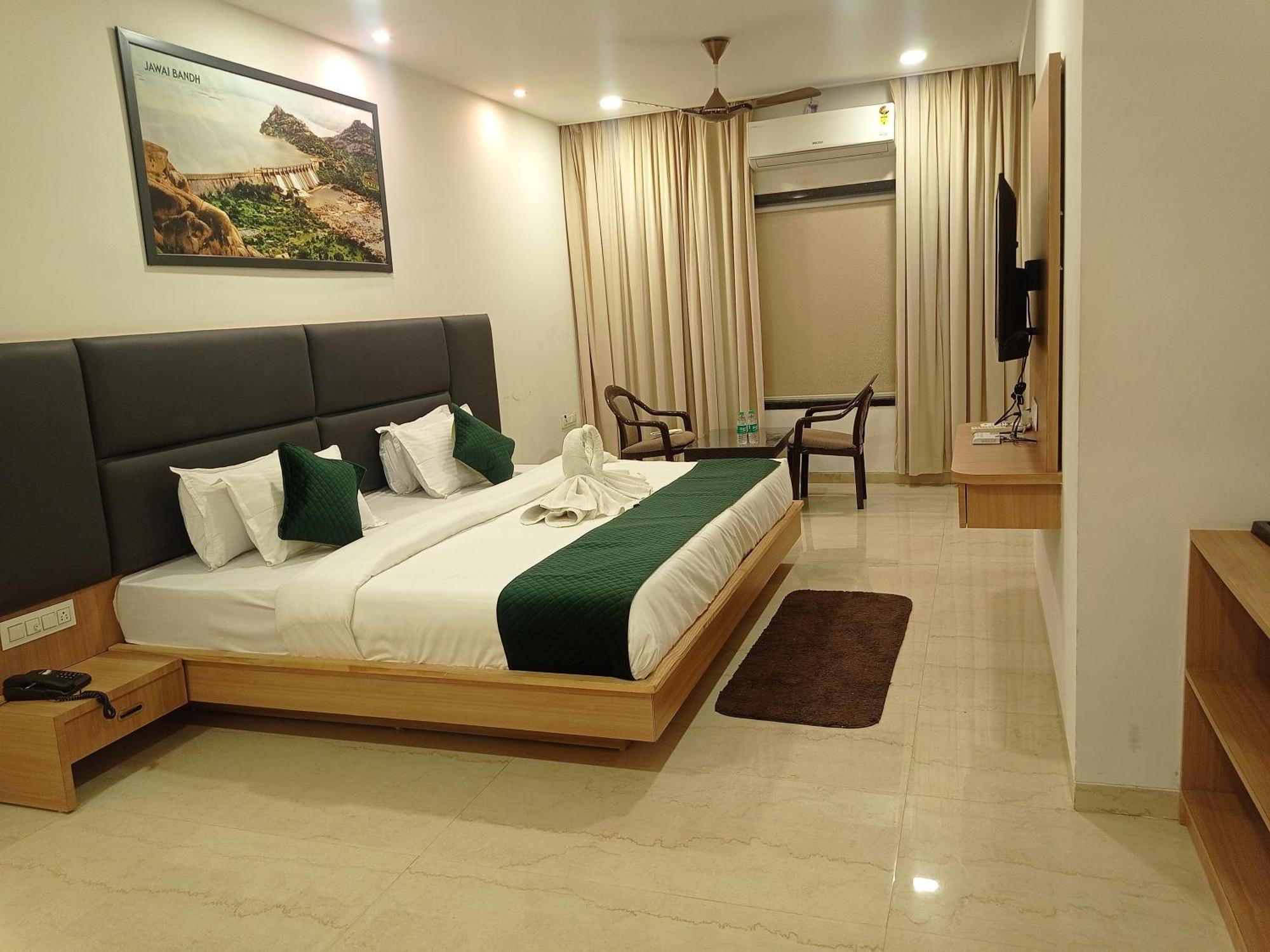 Sun Stone Hotel & Club - Jawai Sheoganj エクステリア 写真