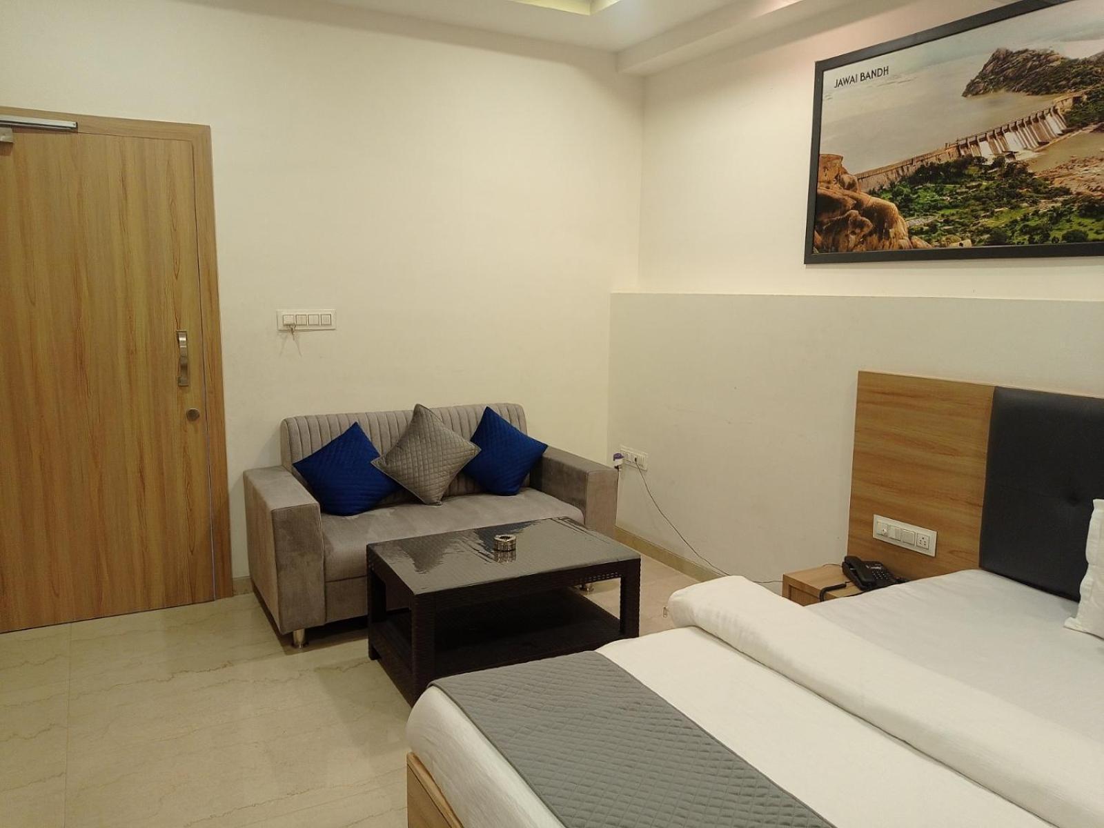 Sun Stone Hotel & Club - Jawai Sheoganj エクステリア 写真