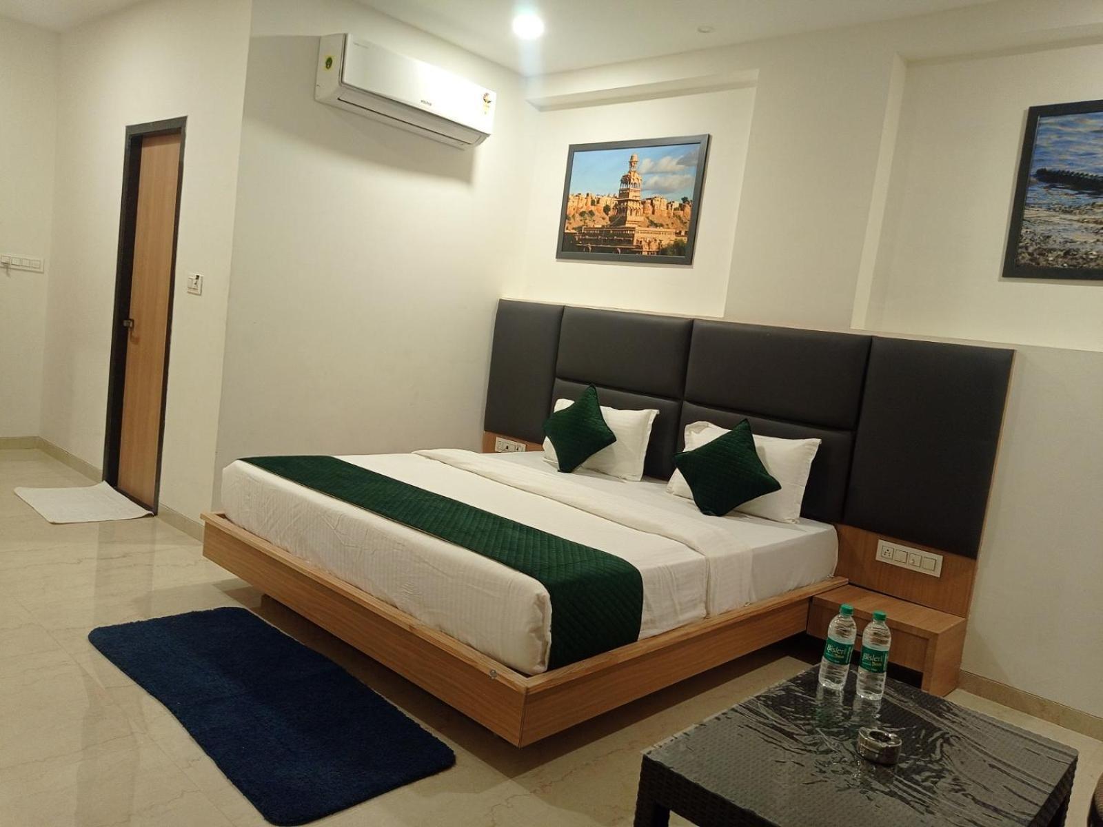 Sun Stone Hotel & Club - Jawai Sheoganj エクステリア 写真